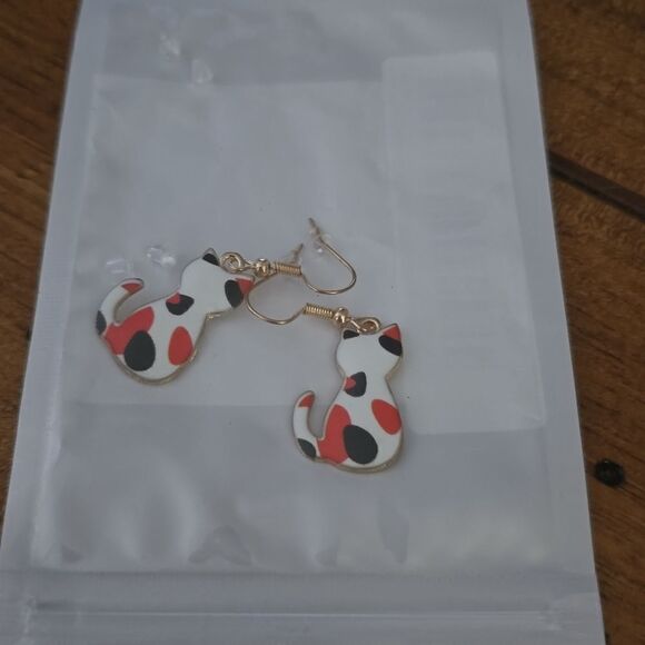 Cat dangle earrings calico - Picture 2 of 7